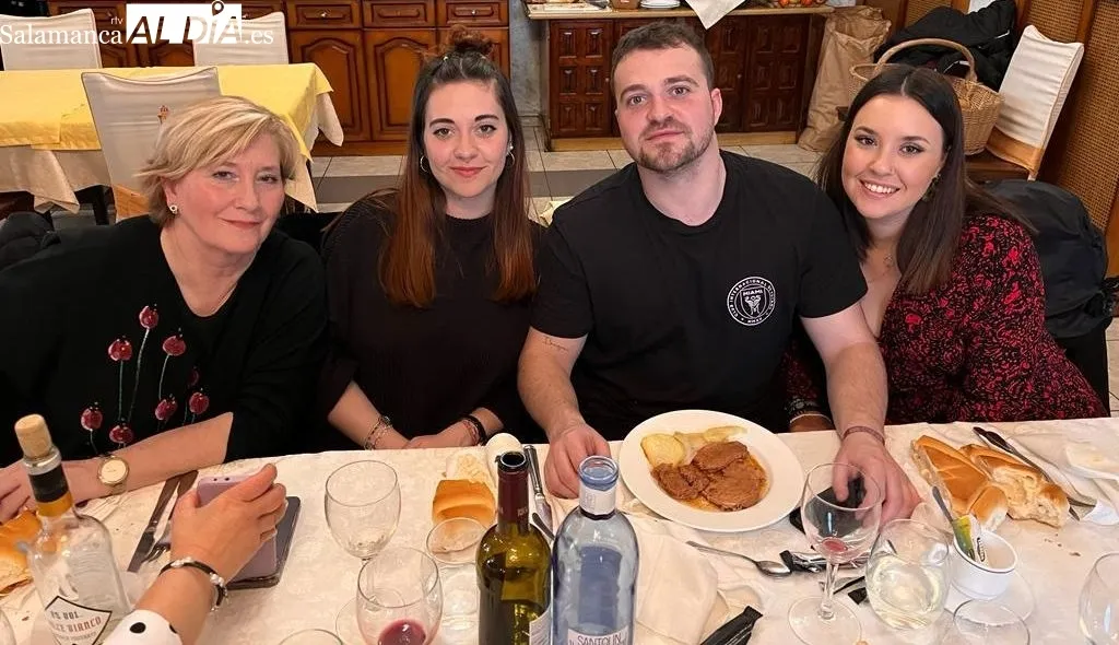 Foto 6 - La asociaci&oacute;n &lsquo;El Arapil de Amatos&rsquo; celebra una animada comida de confraternidad
