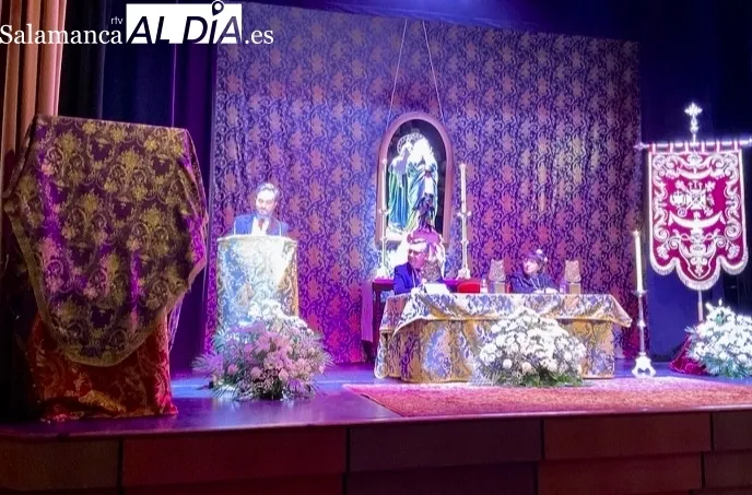 El Teatro del CDS acogía la presentación del cartel anunciador de la Semana Santa 2024