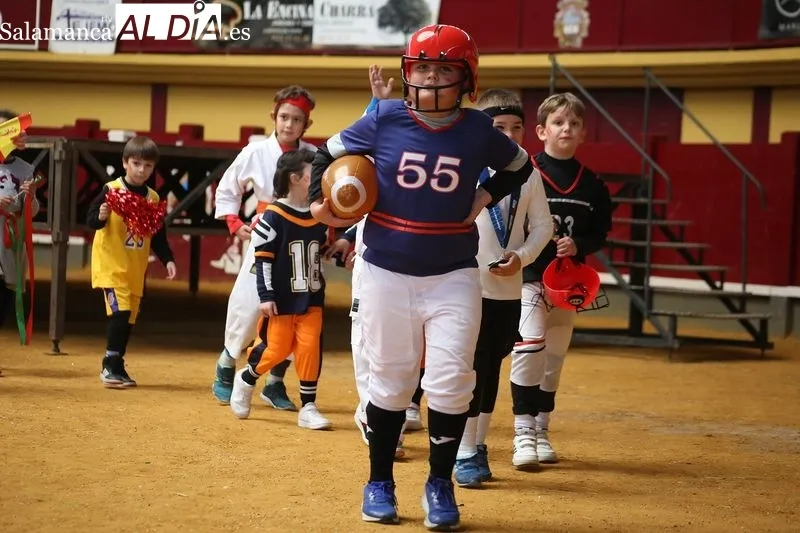 Foto 5 - El CEIP Santa Teresa adapta el desfile de disfraces a su Plan Lector