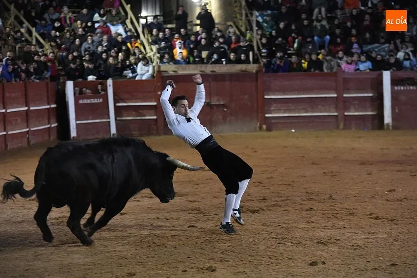 Foto 9 - Cristian Moras vuelve a ganar 6 a&ntilde;os despu&eacute;s el Concurso Carnavalero de Recortes
