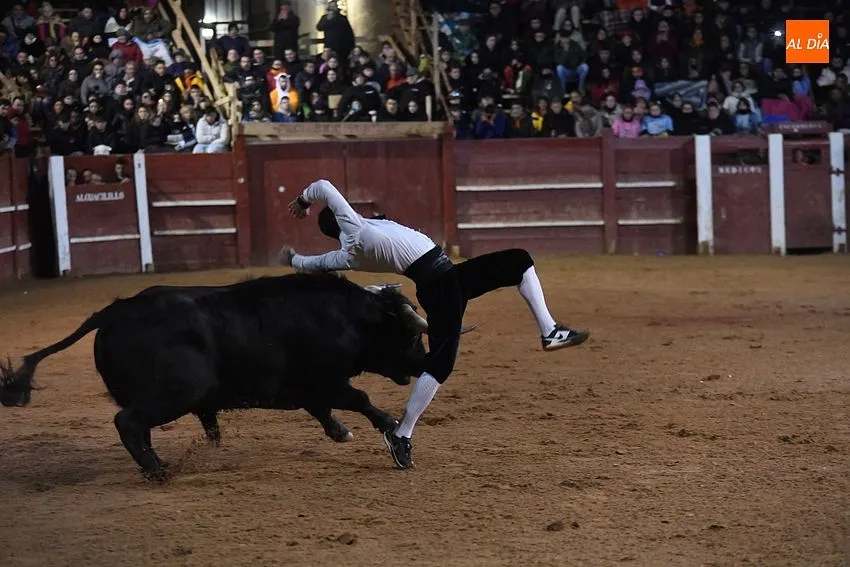 Foto 8 - Cristian Moras vuelve a ganar 6 a&ntilde;os despu&eacute;s el Concurso Carnavalero de Recortes