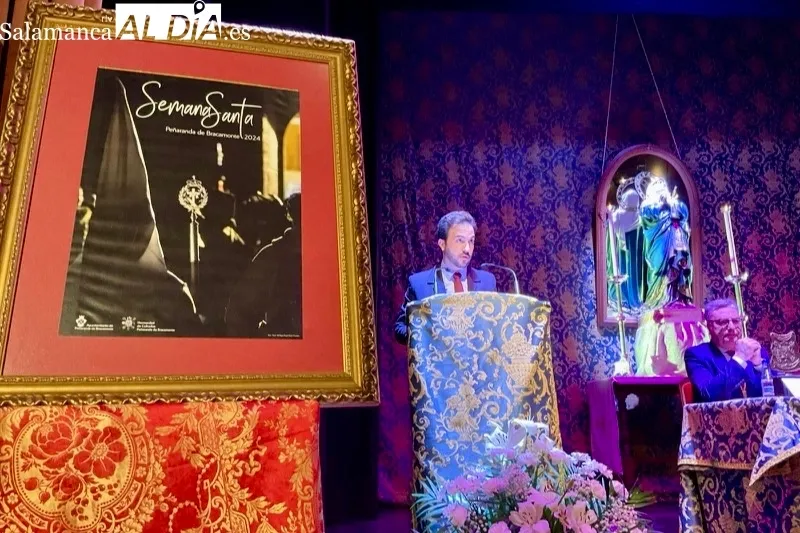 El Teatro del CDS acogía la presentación del cartel anunciador de la Semana Santa 2024
