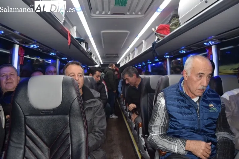 Agricultores partiendo desde Peñaranda a la manifestación de Madrid