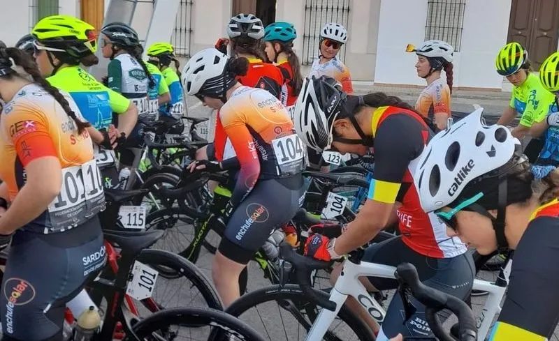 Ciclistas del Enchufe Solar