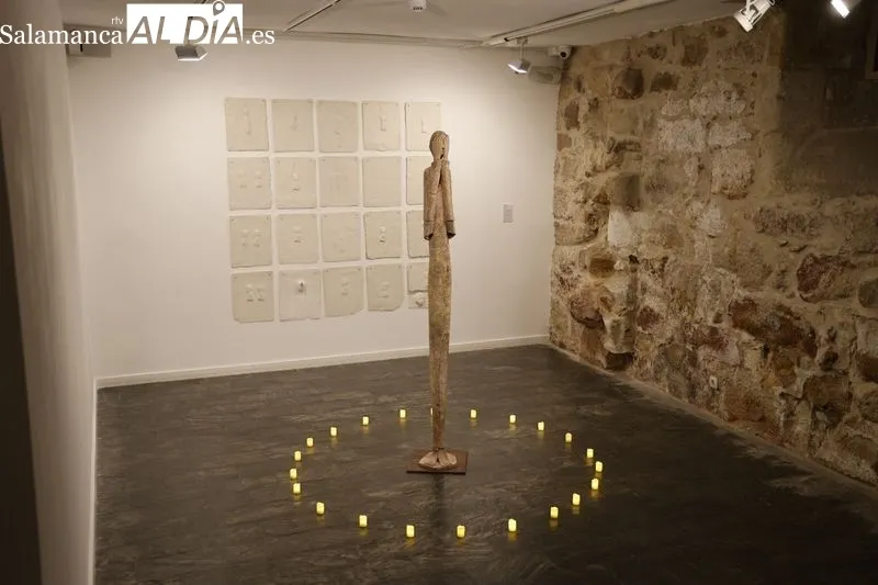 Exposición “Sororidad” de la escultora Amelia García en la sala La Salina. Foto de David Sañudo