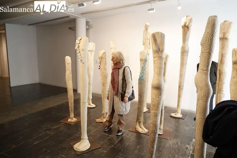 Exposición “Sororidad” de la escultora Amelia García en la sala La Salina. Foto de David Sañudo