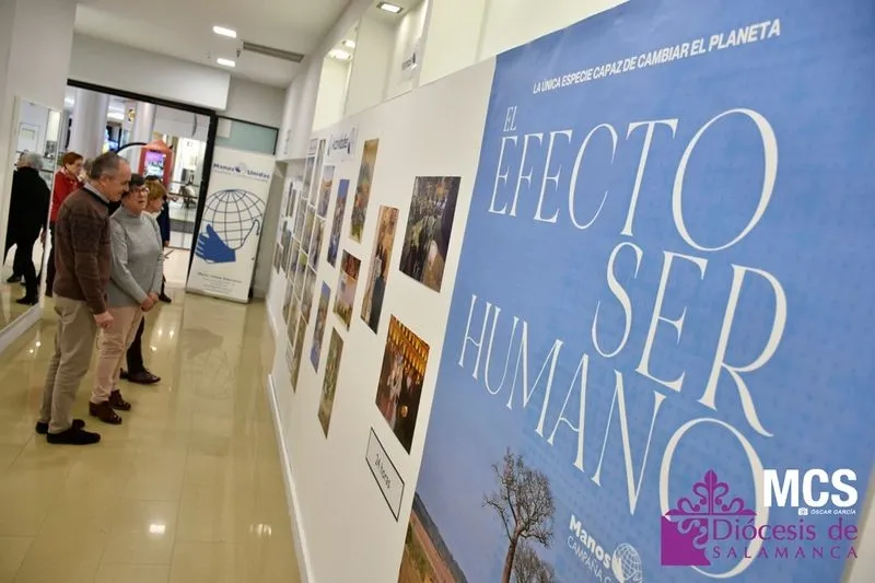 Exposición “65 Años” de Manos Unidas, que ha instalado en la segunda planta del Centro Comercial El Tormes.  Foto Óscar García - Diócesis Salamanca