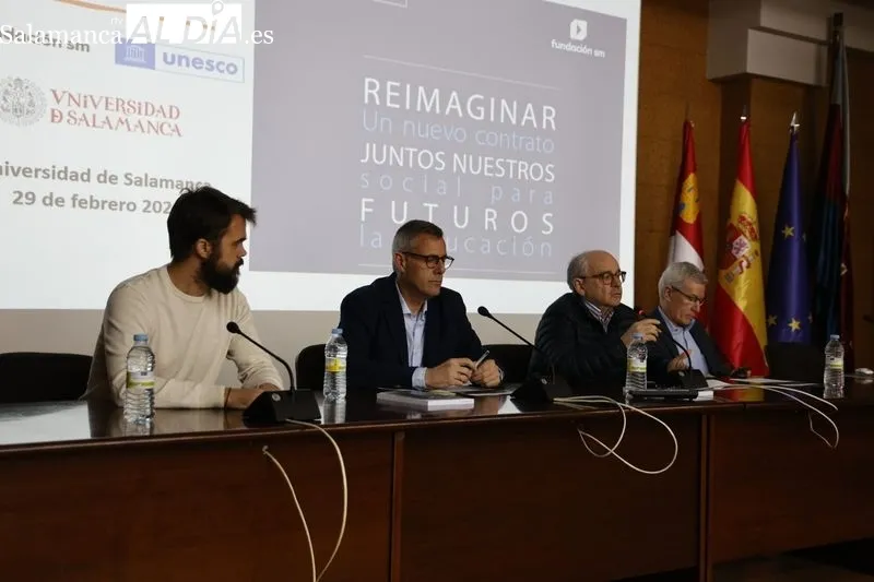 Presentación y debate del informe de la UNESCO: “Reimaginar juntos nuestros futuros: un nuevo contrato social para la educación”. Foto David Sañudo