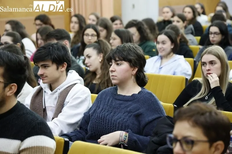 Presentación y debate del informe de la UNESCO: “Reimaginar juntos nuestros futuros: un nuevo contrato social para la educación”. Foto David Sañudo