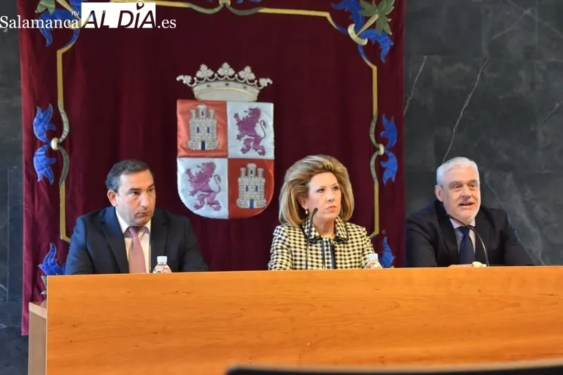 Presentación en la Delegación Provincial de la Junta CyL  del gerente de salud de área de Salamanca, Luis Alberto Álvarez Espinosa