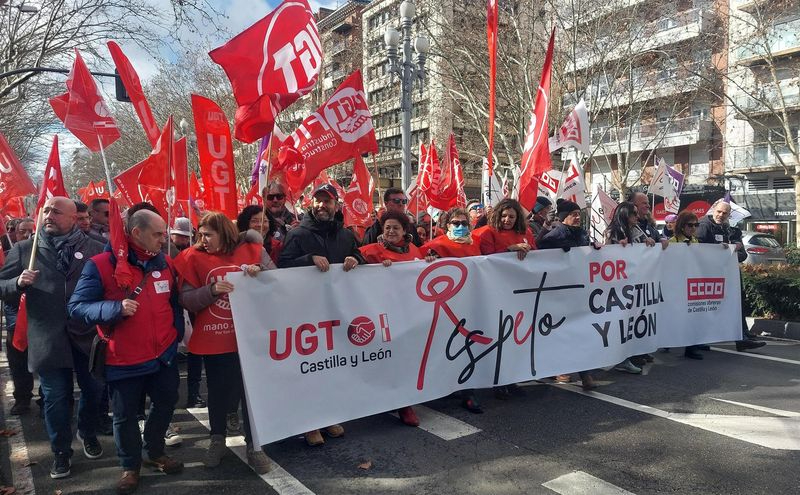 Unas 4.000 personas se concentran en Valladolid contra las políticas de 