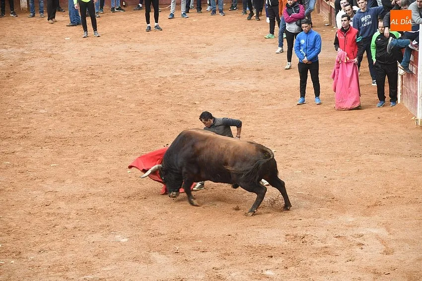 Foto 5 - Jer&oacute;nimo Sandoval se lleva la primera distinci&oacute;n &lsquo;Conrado Abad&rsquo;