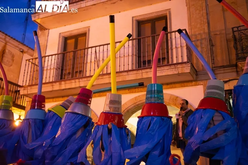Foto 9 - Desfile y concurso de disfraces en Alba de Tormes