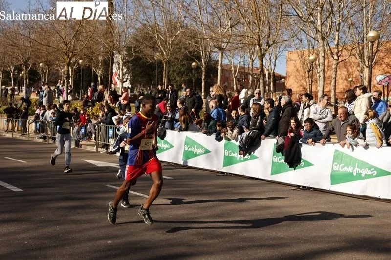 La XXIX Carrera Popular Don Bosco llena de participantes las calles de Salamanca | FOTOS: David Sañudo 