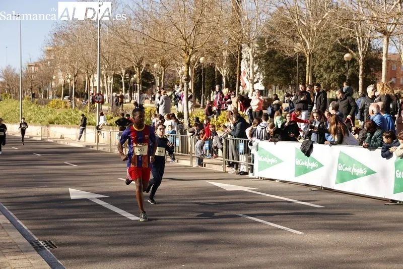 La XXIX Carrera Popular Don Bosco llena de participantes las calles de Salamanca | FOTOS: David Sañudo 