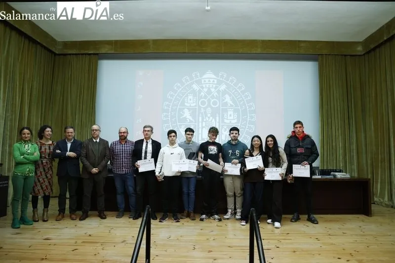 Entrega de premios de la Olimpiada de Geología | fotos: David Sañudo 