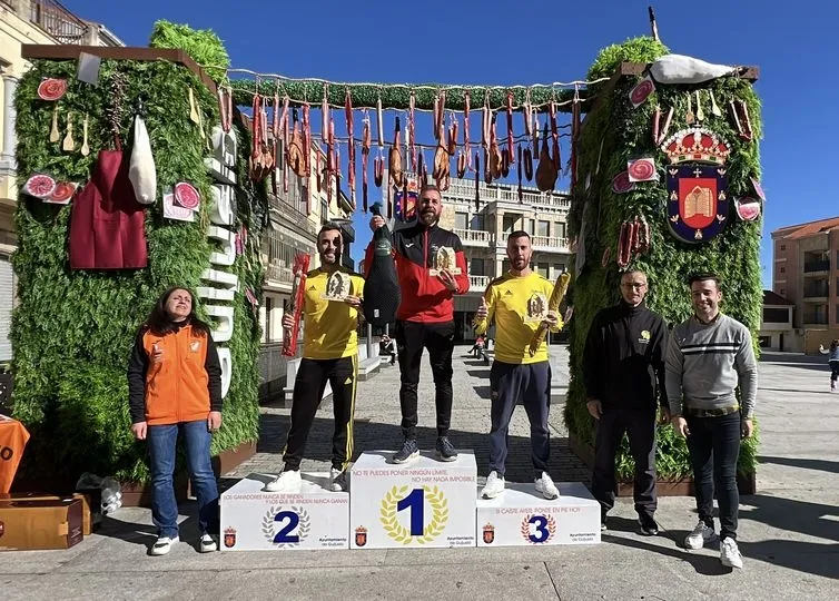 Javier Alves y Gema Martín se proclaman ganadores de la IX Media Maratón de Guijuelo 