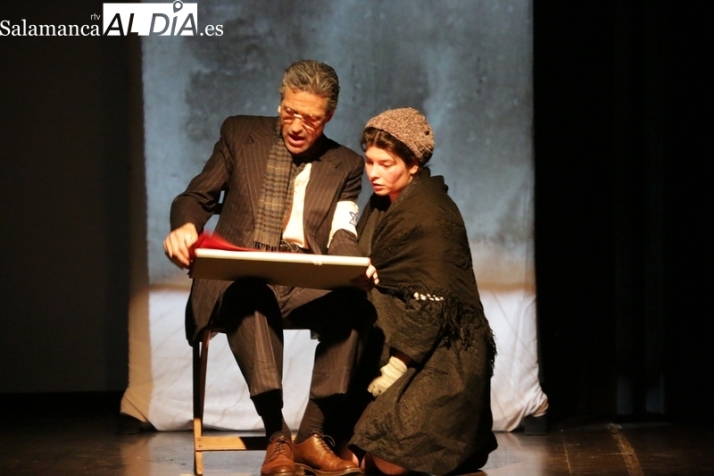 Tiramisú Teatro brilla en Vitigudino con El cartógrafo, de Juan Mayorga