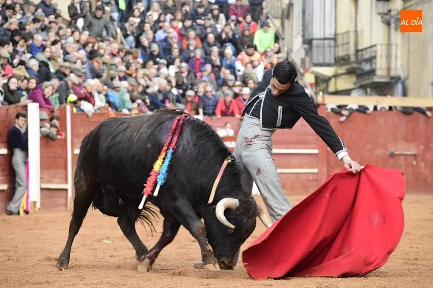 Foto 2 - Paco Ure&ntilde;a: "Es un privilegio torear en el Carnaval de Ciudad Rodrigo"