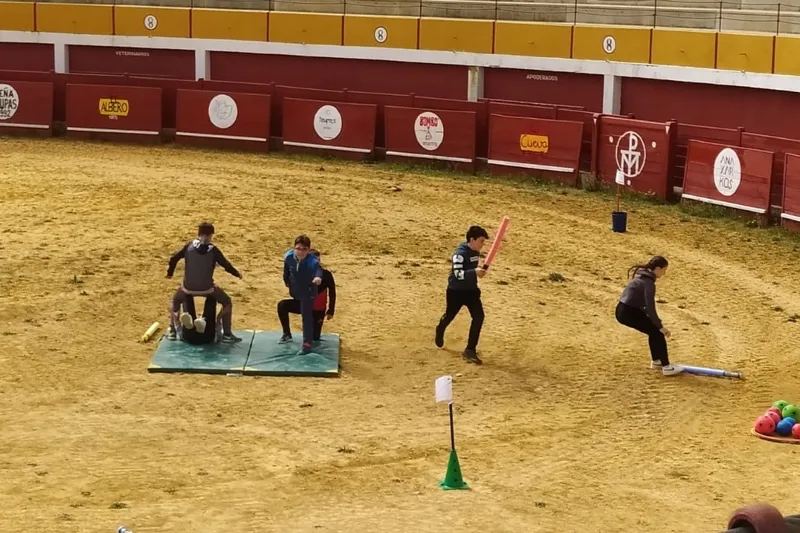 El CEO MIguel Delibes disfrutaba de una animada jornada de juegos basados en la antigua Roma