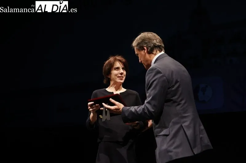Gala en el teatro Liceo con motivo del Día Internacional de la Mujer, que incluye el homenaje del Ayuntamiento a tres mujeres salmantinas. Fotos: David Sañudo