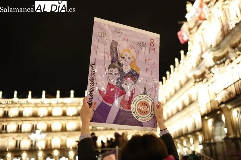Manifestación convocada por el Movimiento Feminista de Salamanca por las calles de la capital salmantina. Fotos: David Sañudo
