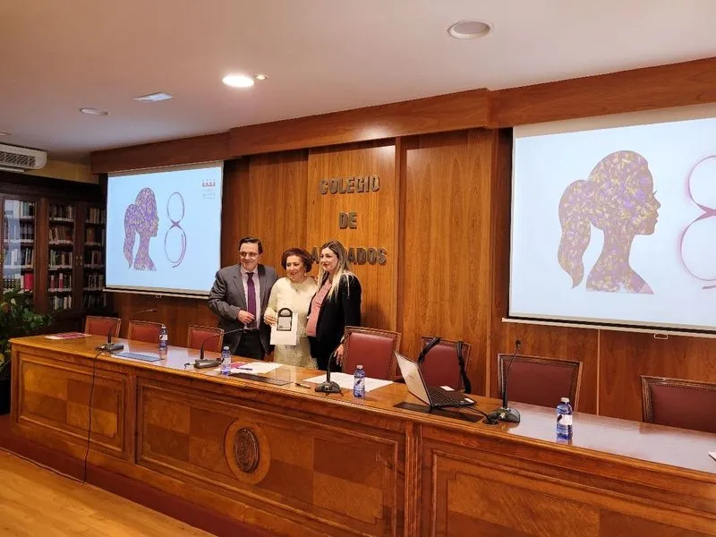 Foto 6 - El Colegio de Abogados de Salamanca celebra el 8M