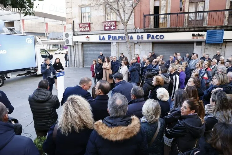 La ‘Ruta por la Igualdad’ del PP ha llegado este jueves a Salamanca. Fotos: David Sañudo
