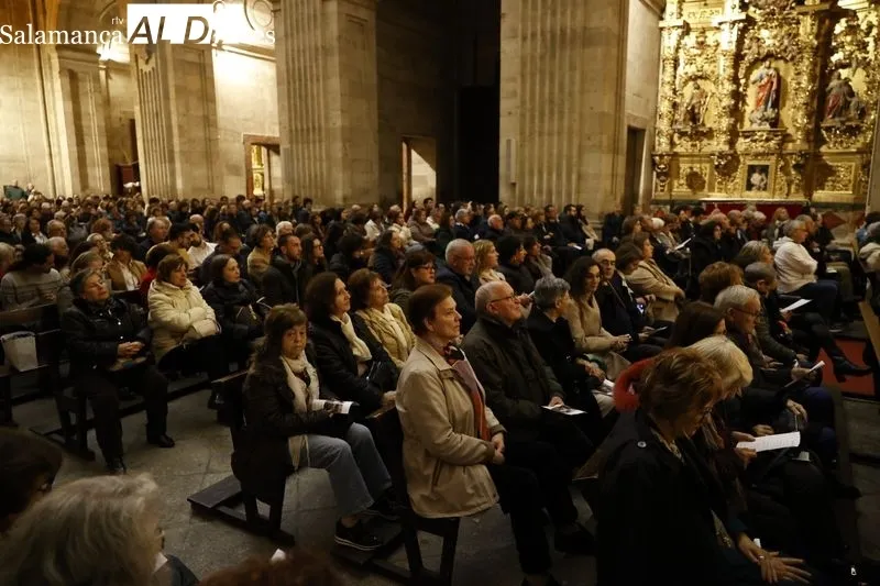 Concierto de Pasión en La Clerecía por el Coro 'Tomás Luis de Victoria' de la Universidad Pontificia de Salamanca (UPSA) . Fotos: David Sañudo