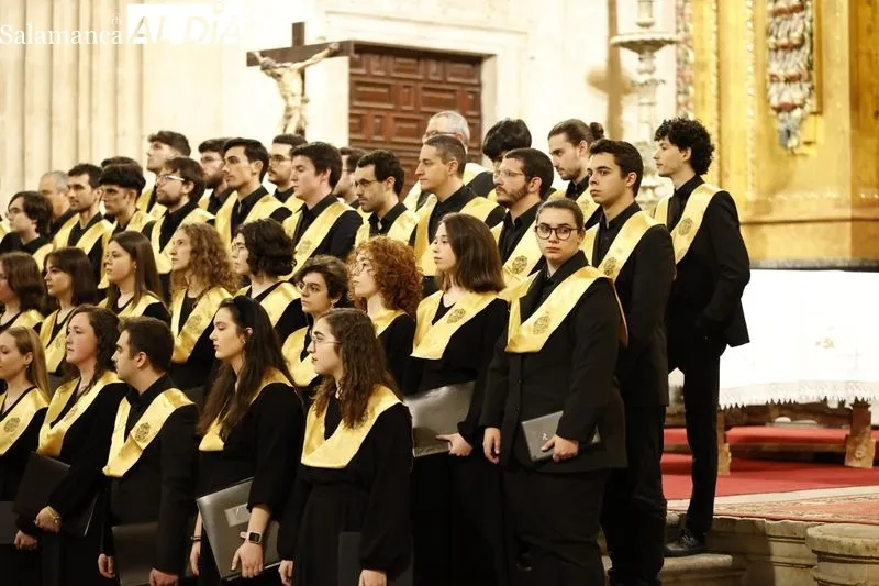 Concierto de Pasión en La Clerecía por el Coro 'Tomás Luis de Victoria' de la Universidad Pontificia de Salamanca (UPSA) . Fotos: David Sañudo