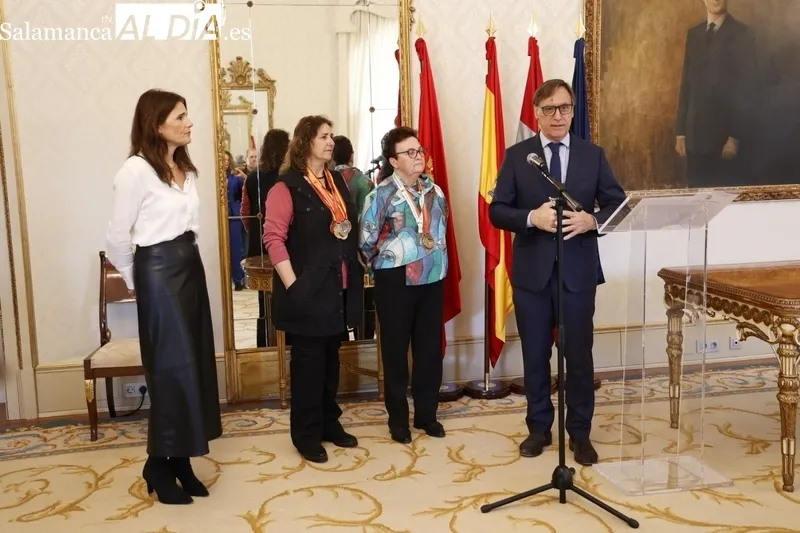 Recepción en el Ayuntamiento de Salamanca de las campeonas de España de tiro con arco. Fotos: David Sañudo.