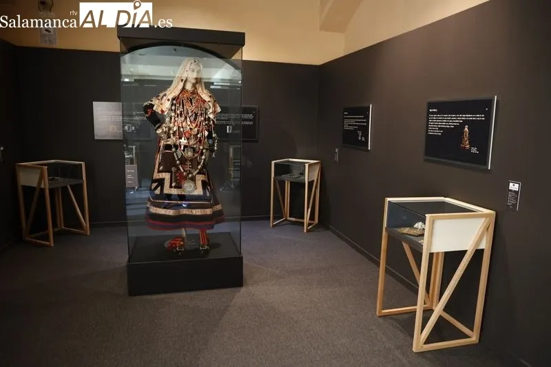 ‘Magia y oro', una nueva exposición para conocer la joyería tradicional salmantina  | FOTOS: David Sañudo 