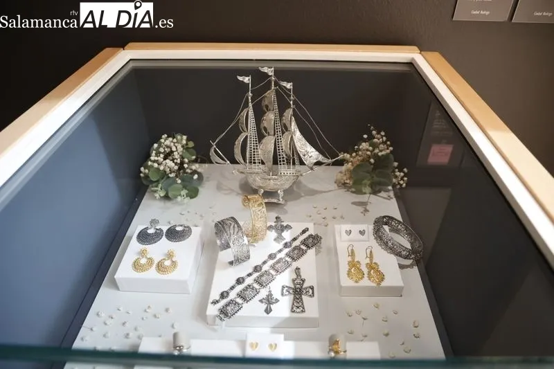 ‘Magia y oro', una nueva exposición para conocer la joyería tradicional salmantina  | FOTOS: David Sañudo 