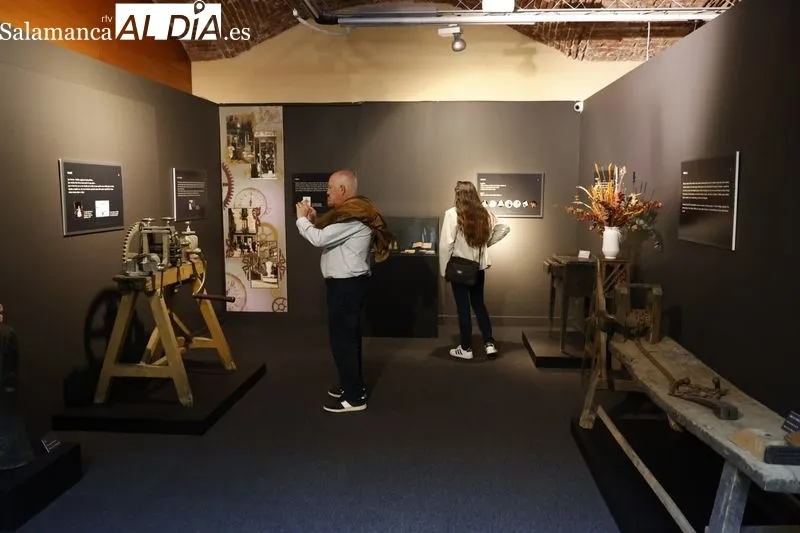 ‘Magia y oro', una nueva exposición para conocer la joyería tradicional salmantina  | FOTOS: David Sañudo 