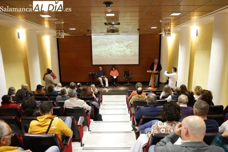 La Cámara de Comercio ha acogido la presentación del documental de Adriss 'OCAL. Recuperación de biodiversidad y oportunidades para las Sierras de Salamanca'. Fotos: David Sañudo