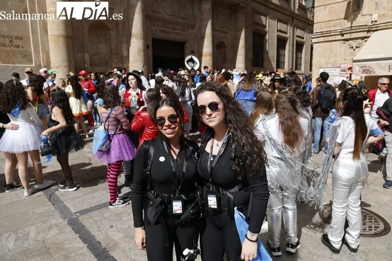 Estudiantes de Traducción y Documentación celebran sus fiestas con un concurso de disfraces  | FOTOS: David Sañudo 