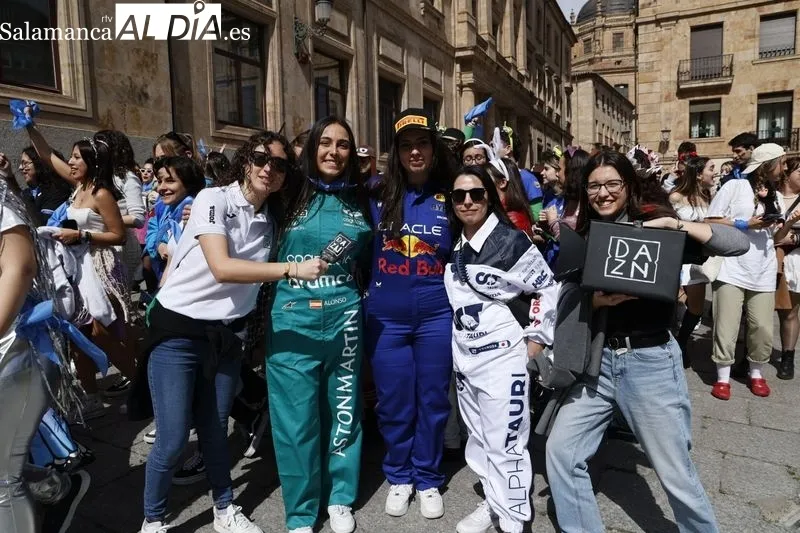 Estudiantes de Traducción y Documentación celebran sus fiestas con un concurso de disfraces  | FOTOS: David Sañudo 
