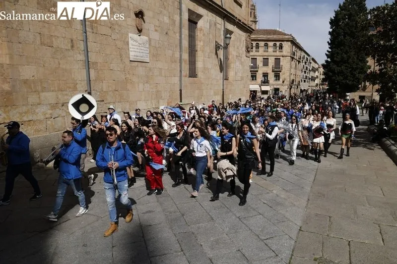 Estudiantes de Traducción y Documentación celebran sus fiestas con un concurso de disfraces  | FOTOS: David Sañudo 