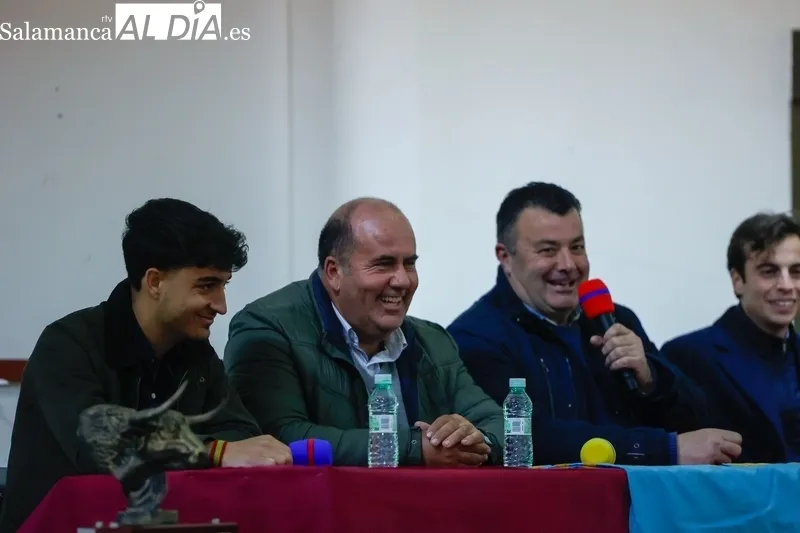 Buena afluencia de público al coloquio taurino celebrado ayer sábado en Yecla de Yeltes 