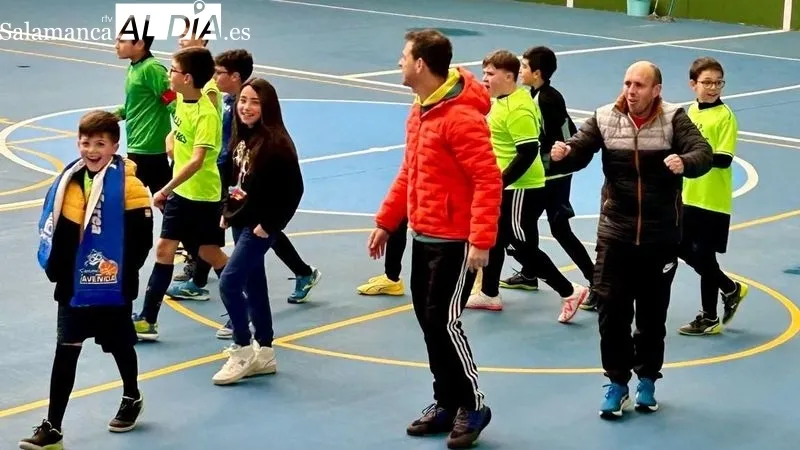 Integrantes del equipo de categoría benjamín que entrenan Alberto y Miguel