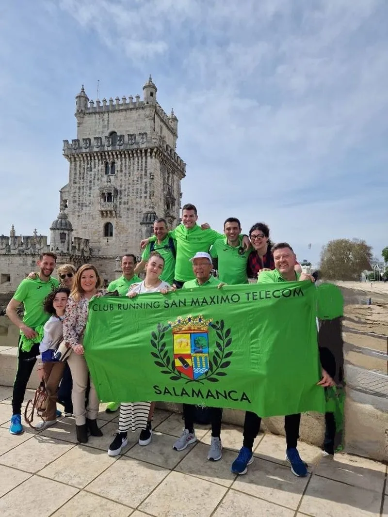 Miembros del Club De Running San Máximo Telecom en la media maratón de Lisboa