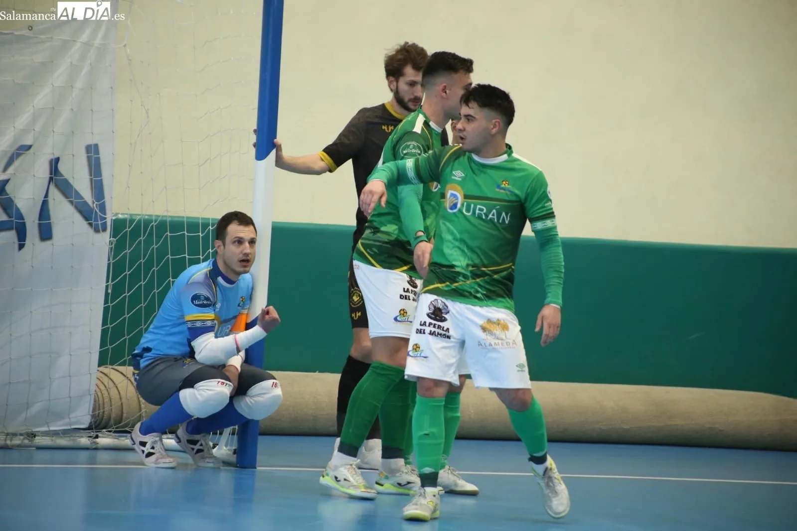 Foto 4 - El Lugo impone su calidad sobre el Piensos Dur&aacute;n Albense (2-7)