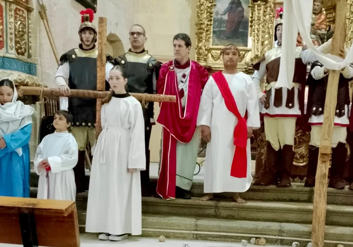 El Via Crucis de Villoruela se vivía en la iglesia parroquial. Basilio Sánchez