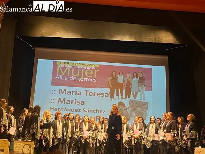 Foto 3 - El Ayuntamiento de Alba de Tormes rinde homenaje a cuatro mujeres con motivo del 8 de marzo