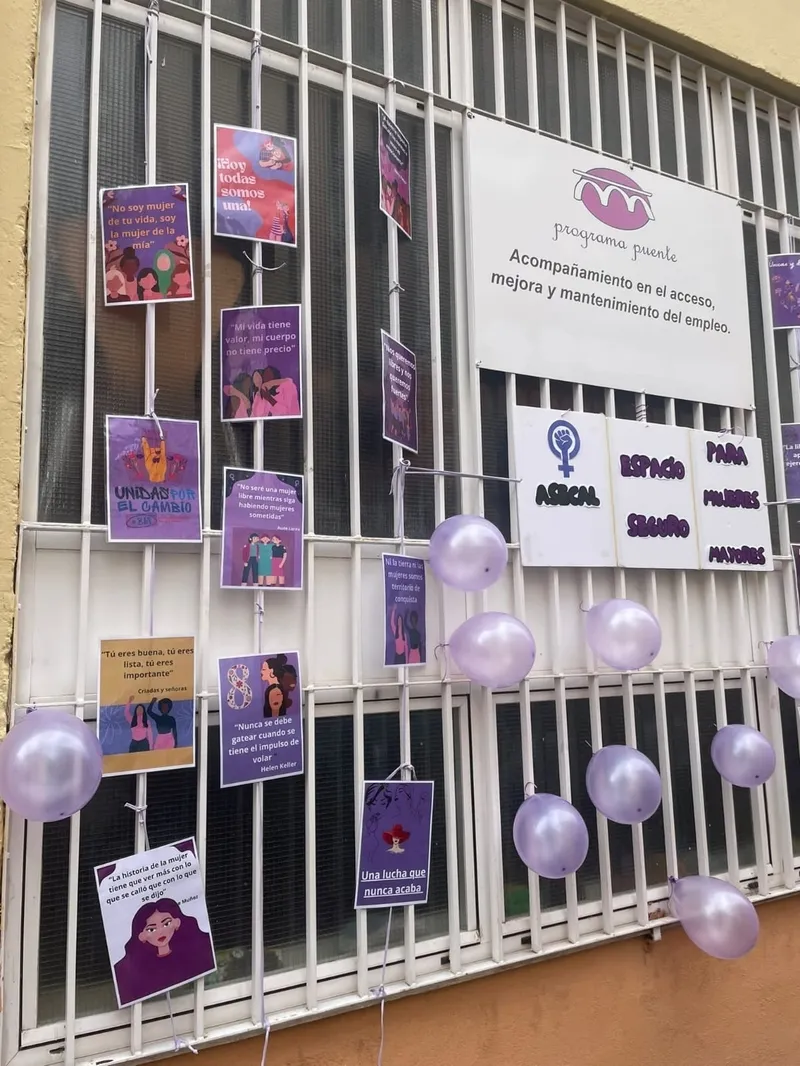 El programa de educación de calle con mayores de Asecal celebra el 8M.