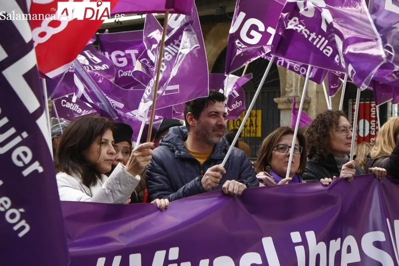 Manifestación de CCOO y UGT por el Día de la Mujer. Fotos: Raúl González.