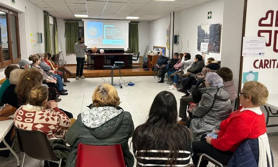 Foto 2 - Los mayores de C&aacute;ritas conocen los proyectos de Astr&oacute;briga
