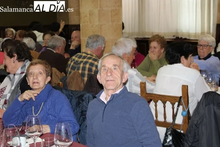 Foto 5 - Los mayores de Alba de Tormes celebran la fiesta del Santo &Aacute;ngel