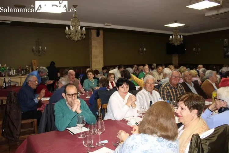 Foto 9 - Los mayores de Alba de Tormes celebran la fiesta del Santo &Aacute;ngel