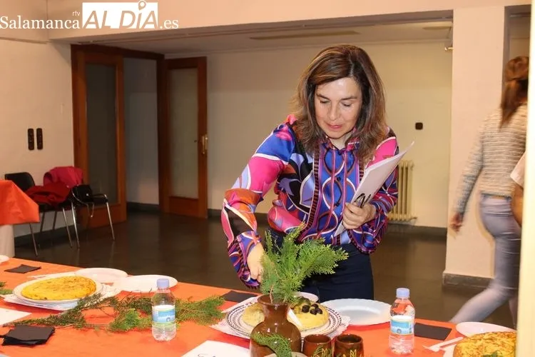 Foto 10 - Mar&iacute;a &Aacute;ngeles Izquierdo gana el primer concurso de tortillas de patata